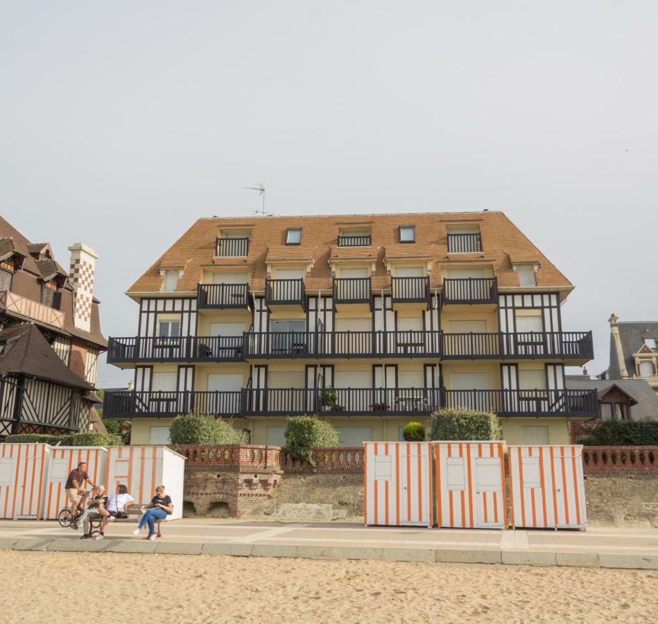 Joli Studio Avec Vue Panoramique Sur La Mer Houlgate Bagian luar foto